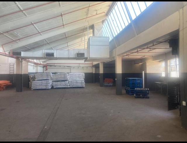 INDUSTRIAL PROPERTY TO RENT IN SIDWELL